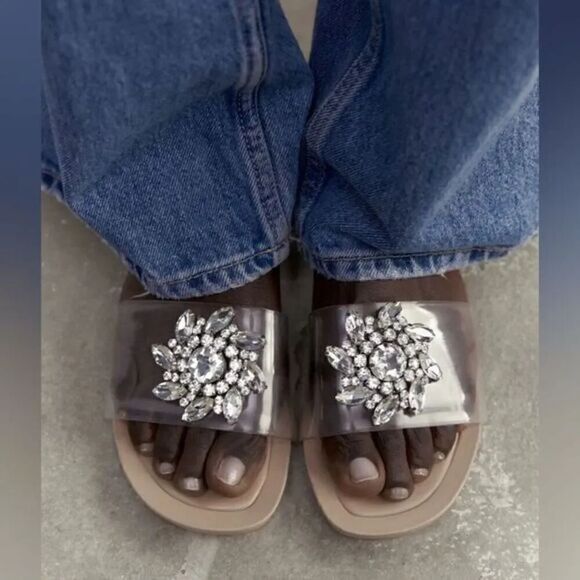 ZARA EMBELLISHED VINYL FLAT SANDALS - Picture 3 of 8